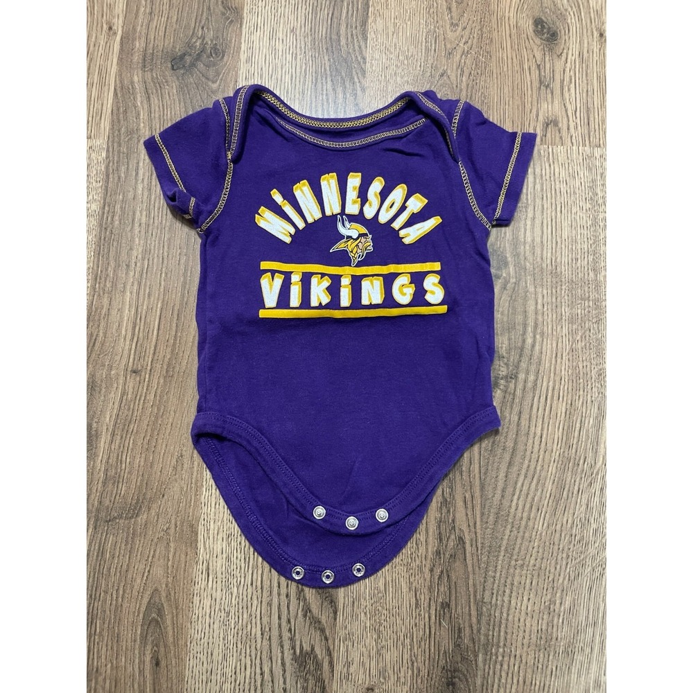 Team Apparel One Piece, Baby Size 3/6 Months, Purple, Minnesota Vikings, NFL